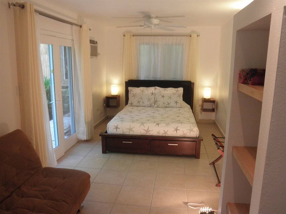 ホテルMalecon House ビエケス エクステリア 写真